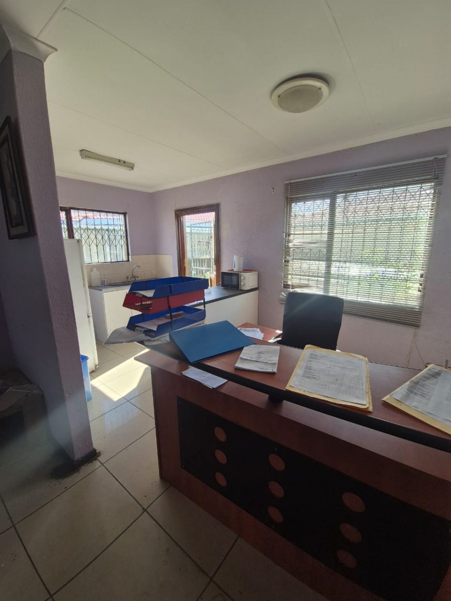 3 Bedroom Property for Sale in Motherwell Nu7 Eastern Cape